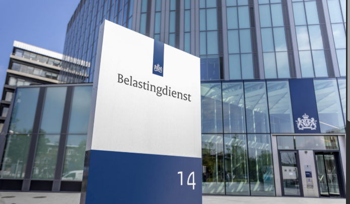 Bestuursrecht, Overheden, Gemeenten, Belastingdienst, UWV, Scholen